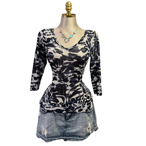 Y2K Vintage Navy Blue White Artsy Artwork Top