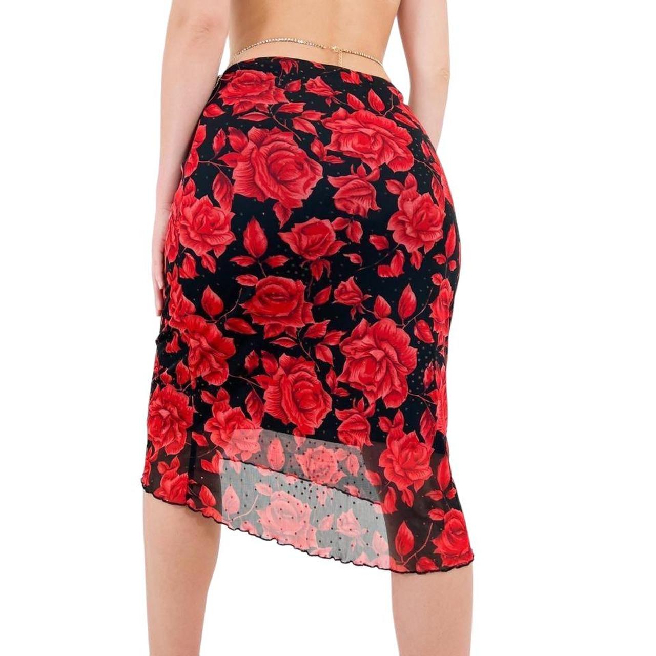 Y2k Vintage Black + Red Rose Floral Print Low-Rise Stretchy Skirt w/ Glitter Details [M]