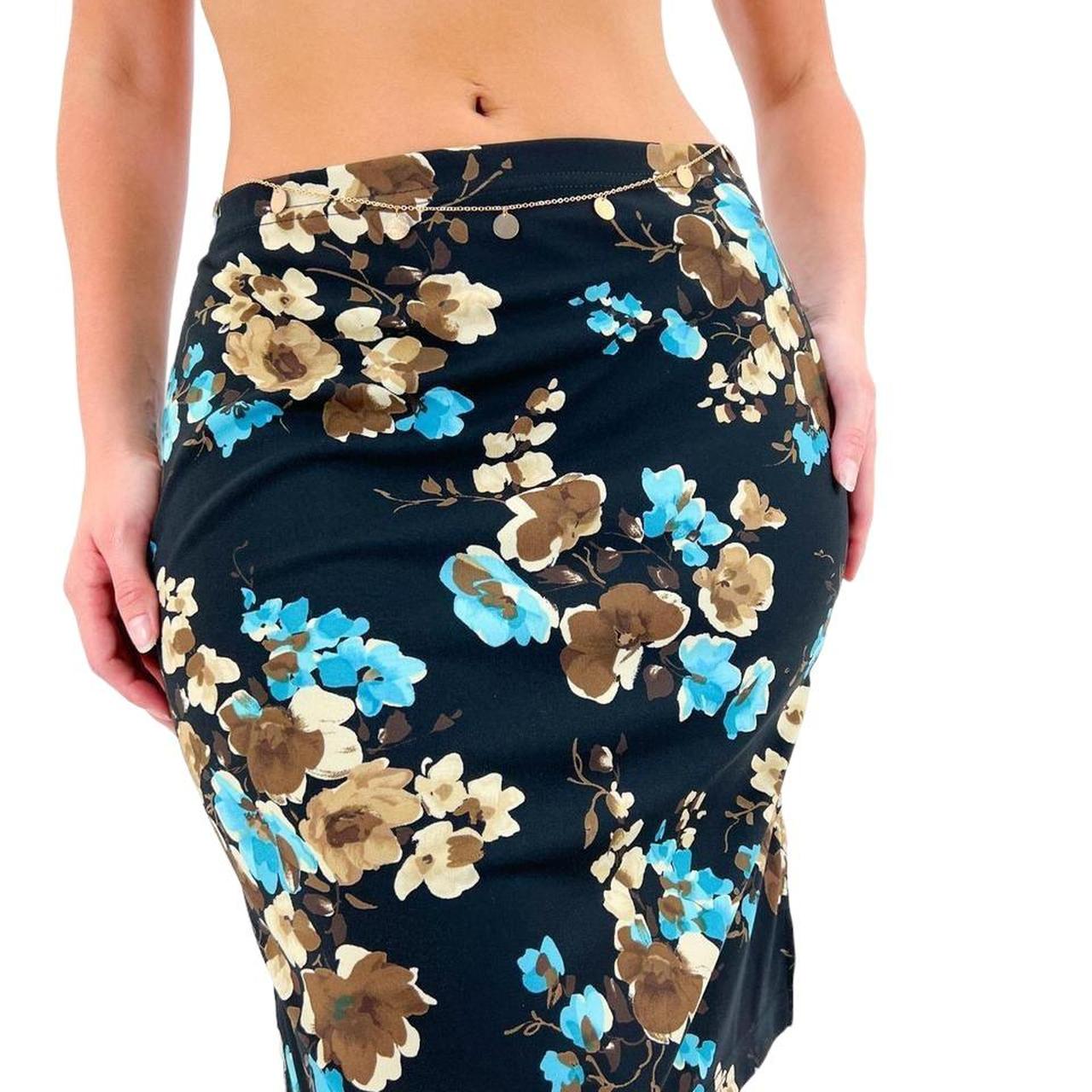 90s Vintage Black + Blue Floral Print Stretchy Skirt w/ Side Slit [M]
