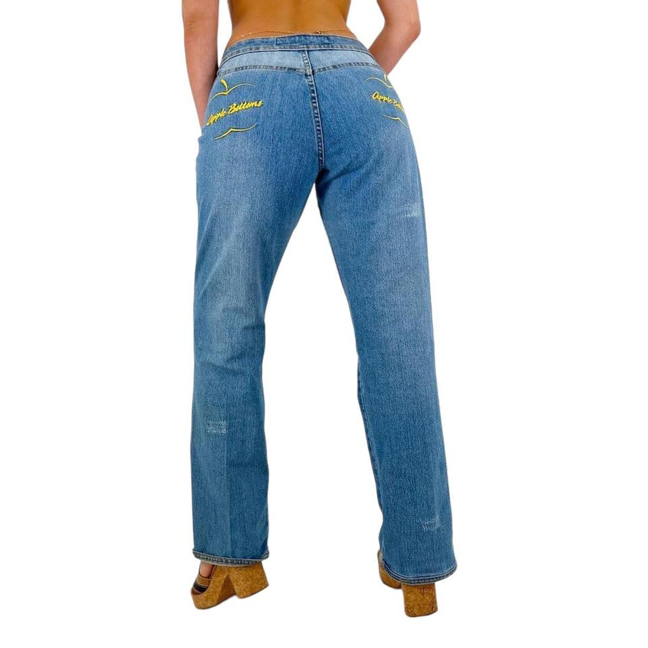Y2k Vintage Apple Bottom Pocketless Light Wash Mid-Rise Jeans w/ Yellow Embroidery [L]