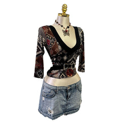 Y2K Vintage Black Red Graphic Print V-neck Top [M]